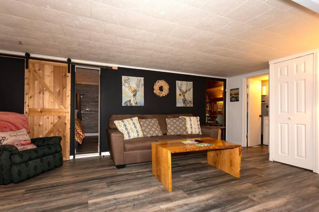 Funky Little Lakehouse - Private Dock And Sunset View Sunrise Beach Extérieur photo